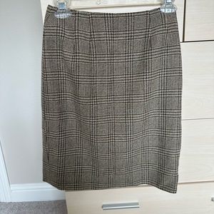 ✨5 for $25✨Women’s plaid pencil skirt